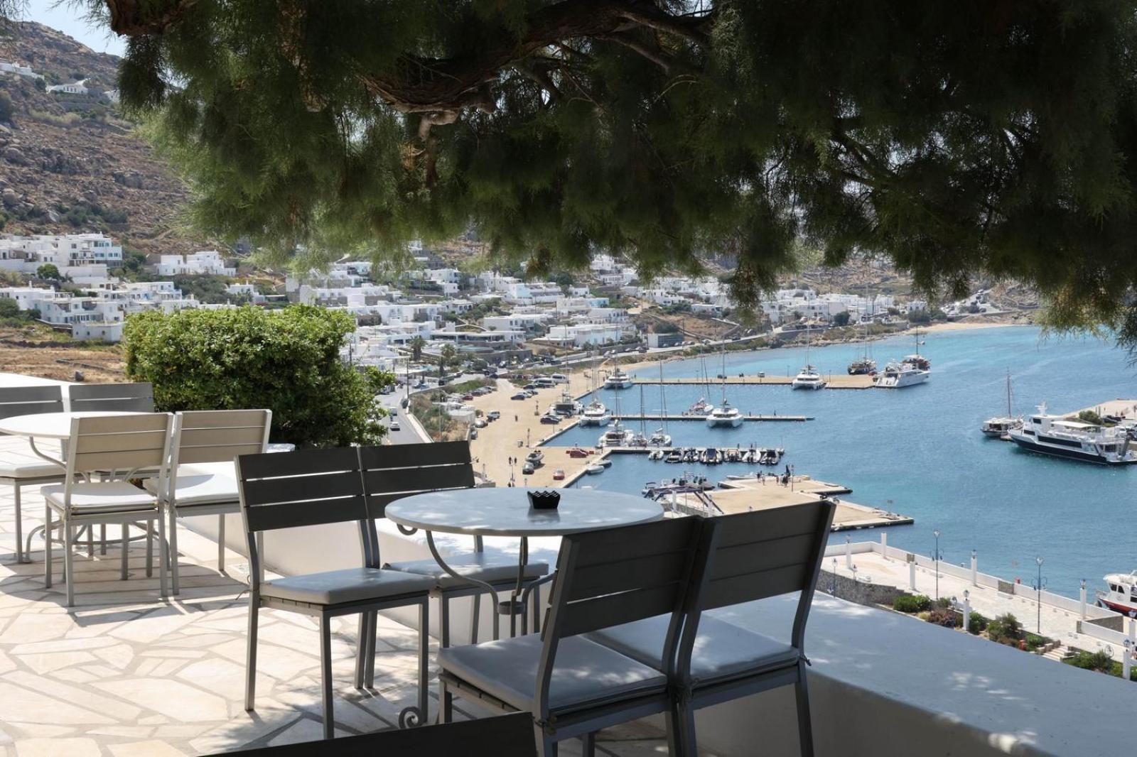 Adikri Villas & Suites Tourlos Extérieur photo