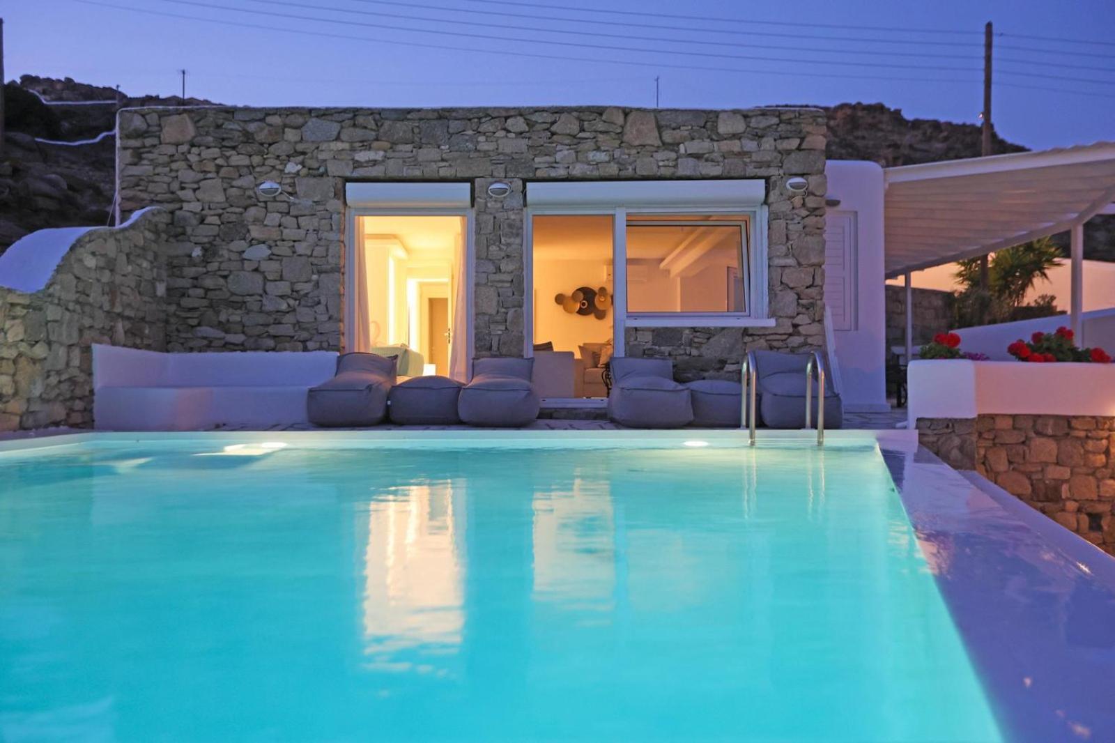 Adikri Villas & Suites Tourlos Extérieur photo