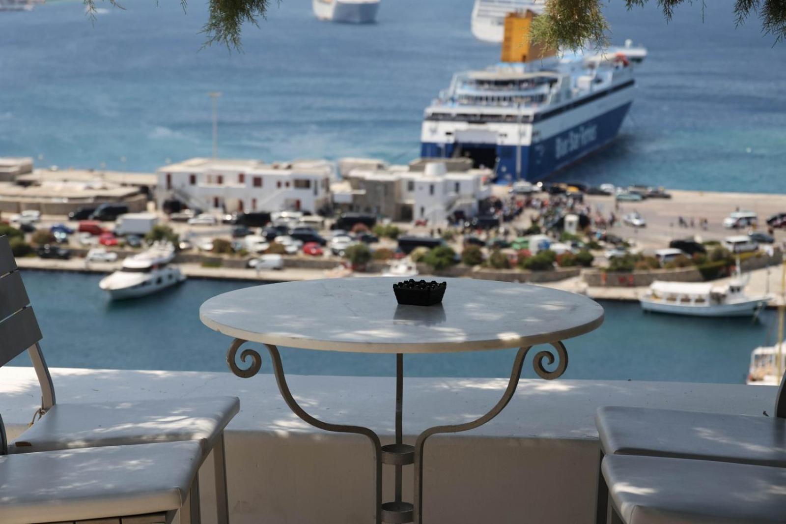 Adikri Villas & Suites Tourlos Extérieur photo